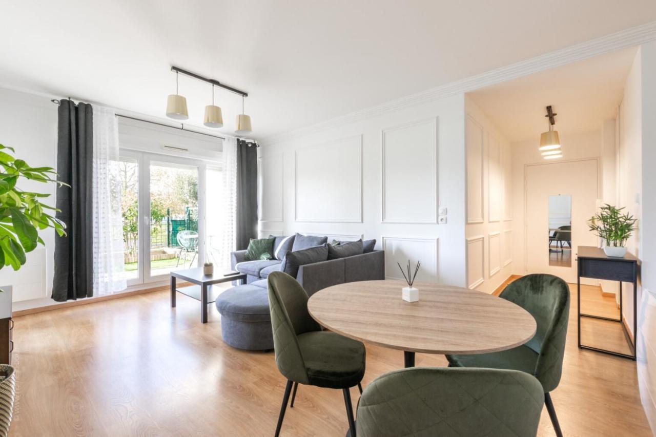 La Parisienne By Plaza Apartment Montevrain Exterior photo